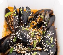 Мидии в тайском соусе с кокосовым молоком