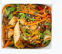 Чапчхэ вок с курицей