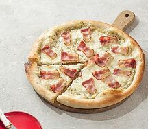 Сырные уголки с беконом