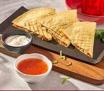 Кесадилья с курицей