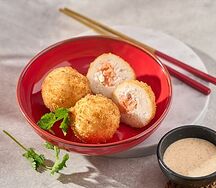 Рисовые шарики с лососем