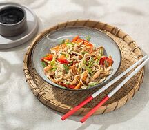 Удон с курицей терияки