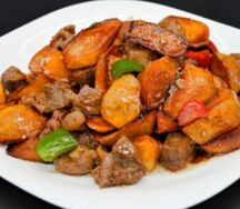 Говядина с картошкой в соевом соусе