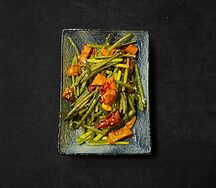 Стрелки чеснока с мясом