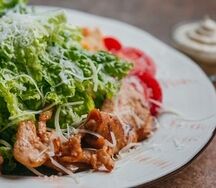 Салат Цезарь с курицей Основные