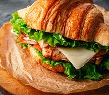 Круассан Цезарь