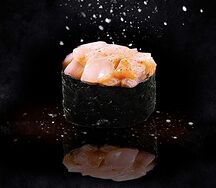 Гункан спайси-кальмар