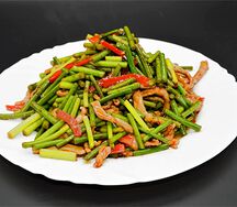 №479 Стрелки чеснока со свининой