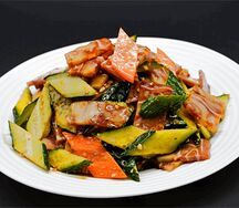 №440 Салат Ушки с огурцом 