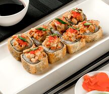 Темпурный ролл с угрем и тамаго