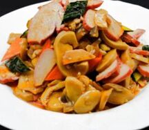 Салат Шампиньоны с курицей