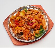 Морепродукты на противне