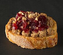 Пинчос с карамельным луком
