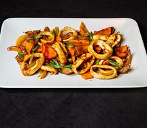 Кальмар с овощами