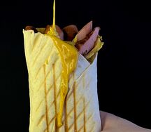 Тортилас с сосисками