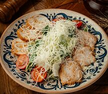 Салат Цезарь с курицей