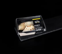 Рулет из омлета с ветчиной и сыром