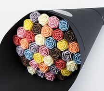Сладкий букет из 37 шоколадных роз B37-CH-MIX