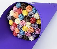 Сладкий букет из шоколадных роз B37-S-MIX