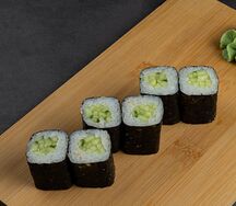 Маки с огурцом