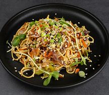 Яичная лапша c креветками