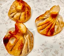 Хинкали жареные с говядиной и бараниной