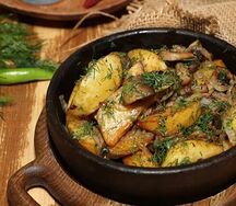 Картофель жаренный с грибами