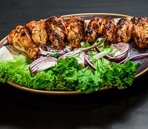 8 крылышек барбекю с соусом