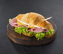 Круассан с ветчиной с сыром
