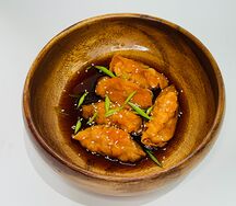 Пельмени-гёдза с курицей и лососем на пару