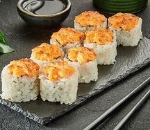 Запечённый ролл с креветкой