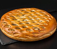 Пирог с курицей и грибами