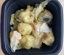 Салат с овощами темпура