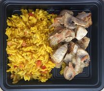 Куриное соте с грибами и рисом по-арабски