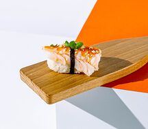 Суши с креветкой