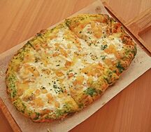 Пышная лепешка четыре сыра