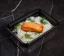 Лосось запеченный с рисом