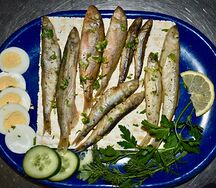 Сет из социальной рыбки на маце