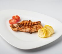 Стейк лосося под соусом терияки