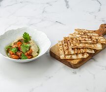 Хумус из артишоков с маринованной форелью