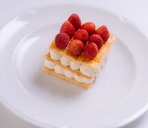 Мильфей с клубникой