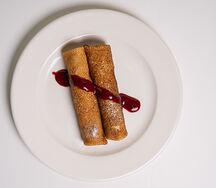 Блины с творогом и сметаной