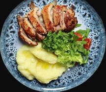 Куриный рулет с сыром
