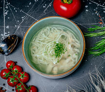 Куриный суп с лапшой