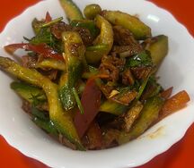 Мясной салат