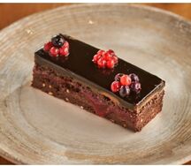 Пирожное Black raspberry