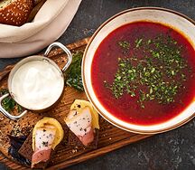 Борщ с красной фасолью и копченым салом
