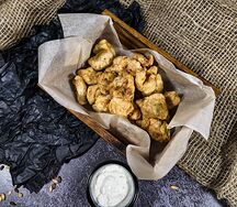 Попкорн из курицы с соусом шаурма