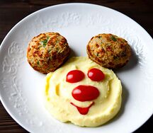 Куриные котлетки с картофельным пюре