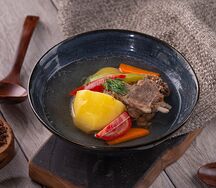 Шурпа на бараниной косточке
